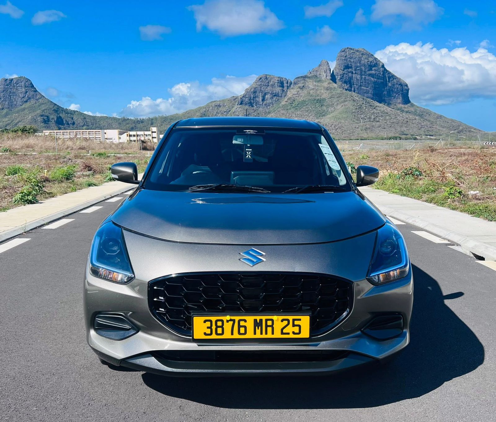 marvella-car-rental-mauritius-suzuki-swift-rental-4